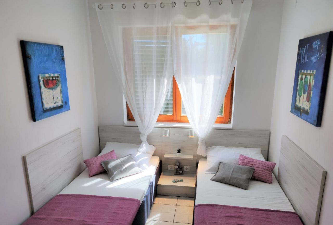 Apartments Riba Вис Экстерьер фото