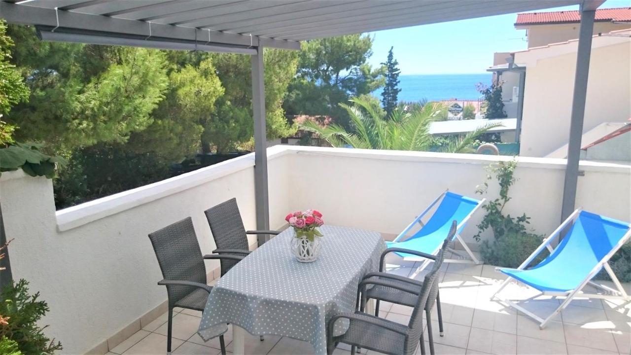 Apartments Riba Вис Номер фото