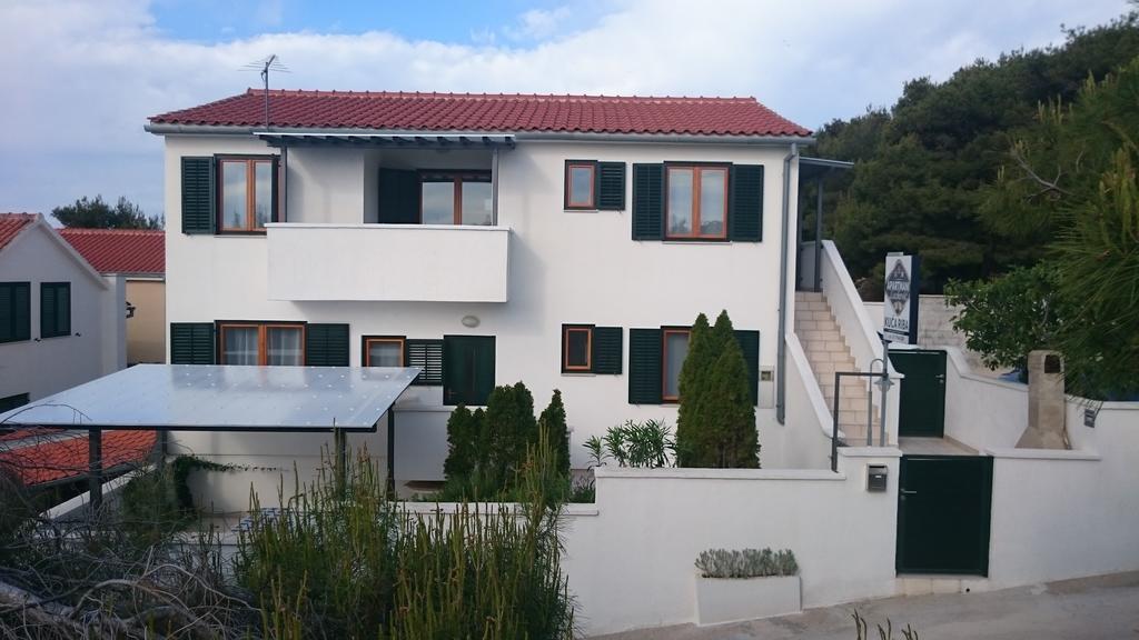Apartments Riba Вис Экстерьер фото